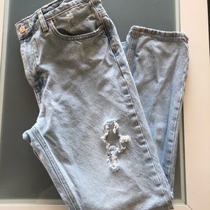 ZARA ripped mom fit jeans